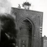 مسجد جامع کرمان که توسط عوامل ساواک به آتش کشیده شد