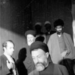 امام خامنه‌ای در کنار مؤسسین حزب جمهوری اسلامی در روزهای نخست انقلاب