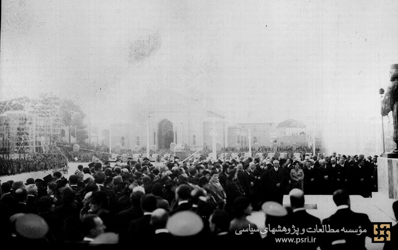 روایت وزیر مختار آمریکا از کشف حجاب اجباری رضاخان