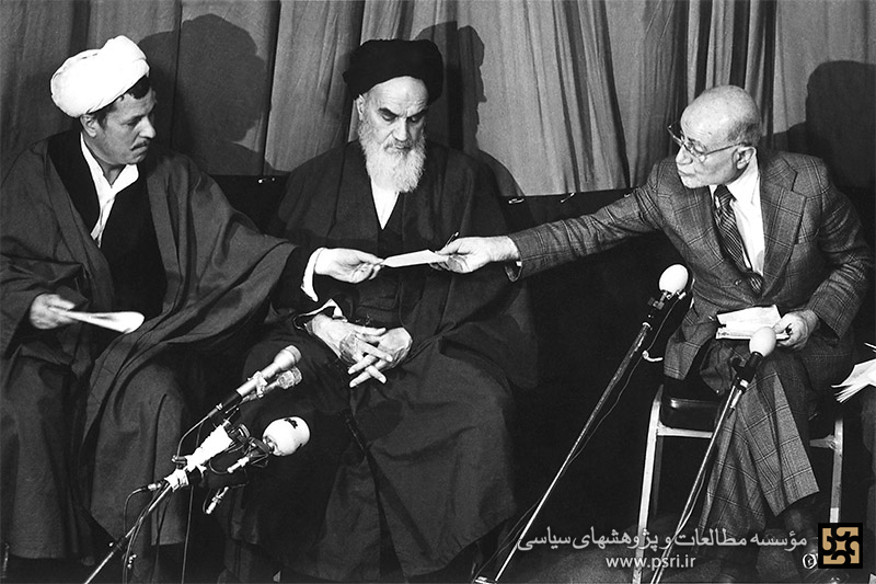 تصاویری از مراسم ابلاغ حکم دولت موقت به مهندس بازرگان