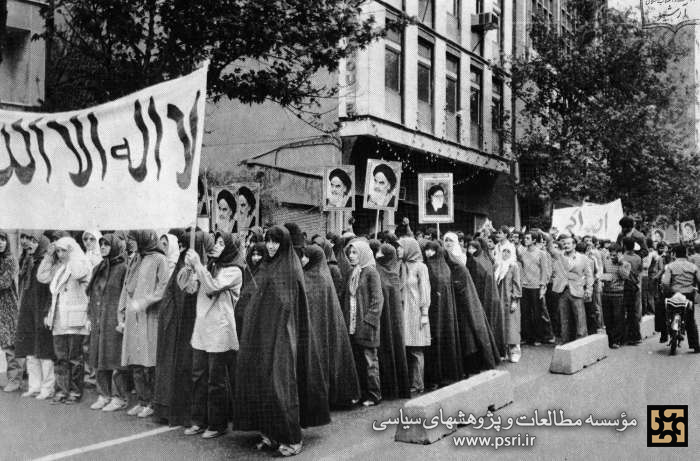 دانشجویان تفسیر خط امام را از چه کسانی می‌گرفتند؟
