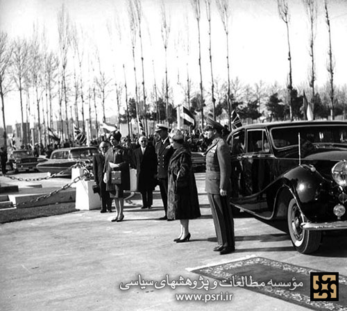 مسافرت ملکه الیزابت به ایران - اسفندماه 1339