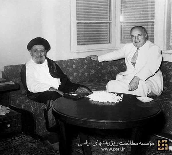اگر حمایت انگلستان از خائنین ایران نبود مردم همه آنها را نابود کرده بودند