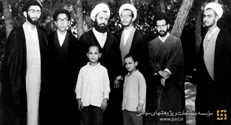 مادر رهبر شهید: برای خدا مبارزه کرده و به او افتخار می‌کنم