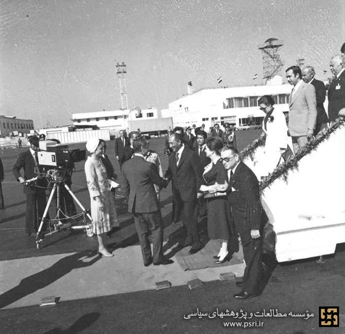 سفر انور سادات به ایران در سال ۱۳۵۵