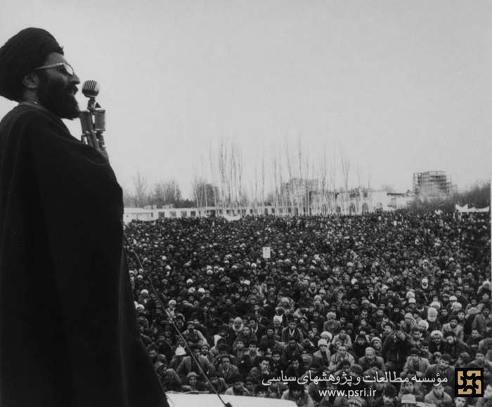 خاطرات رهبر شهید انقلاب از مشهد مقدس
