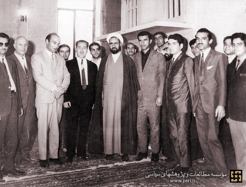 چه کسی حسینیه ارشاد را از رونق انداخت؟